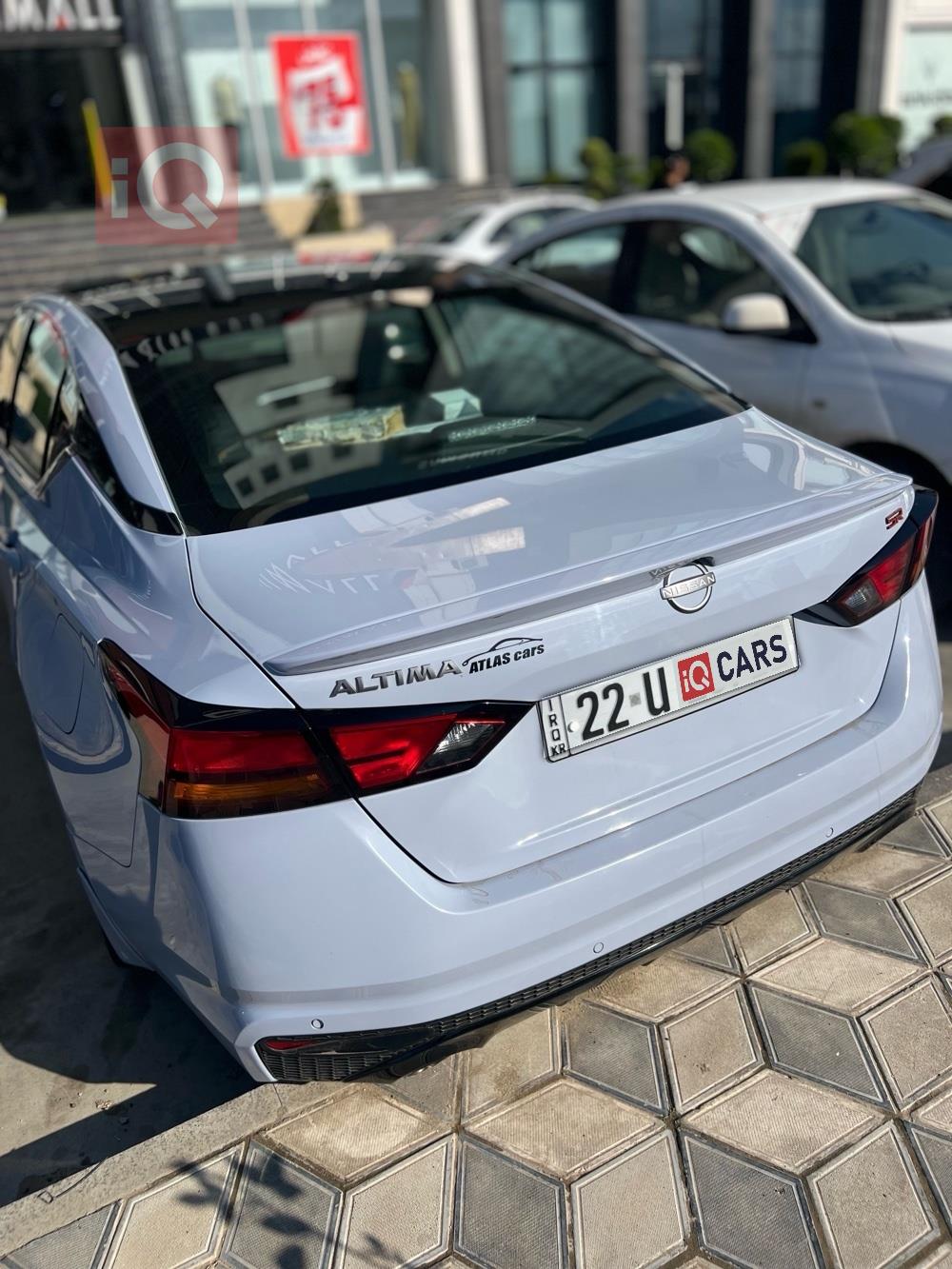 نيسان ألتيما